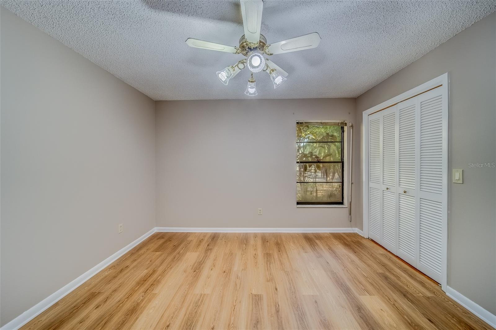 1112 WOODCREST AVE, SAFETY HARBOR, FL, 34695