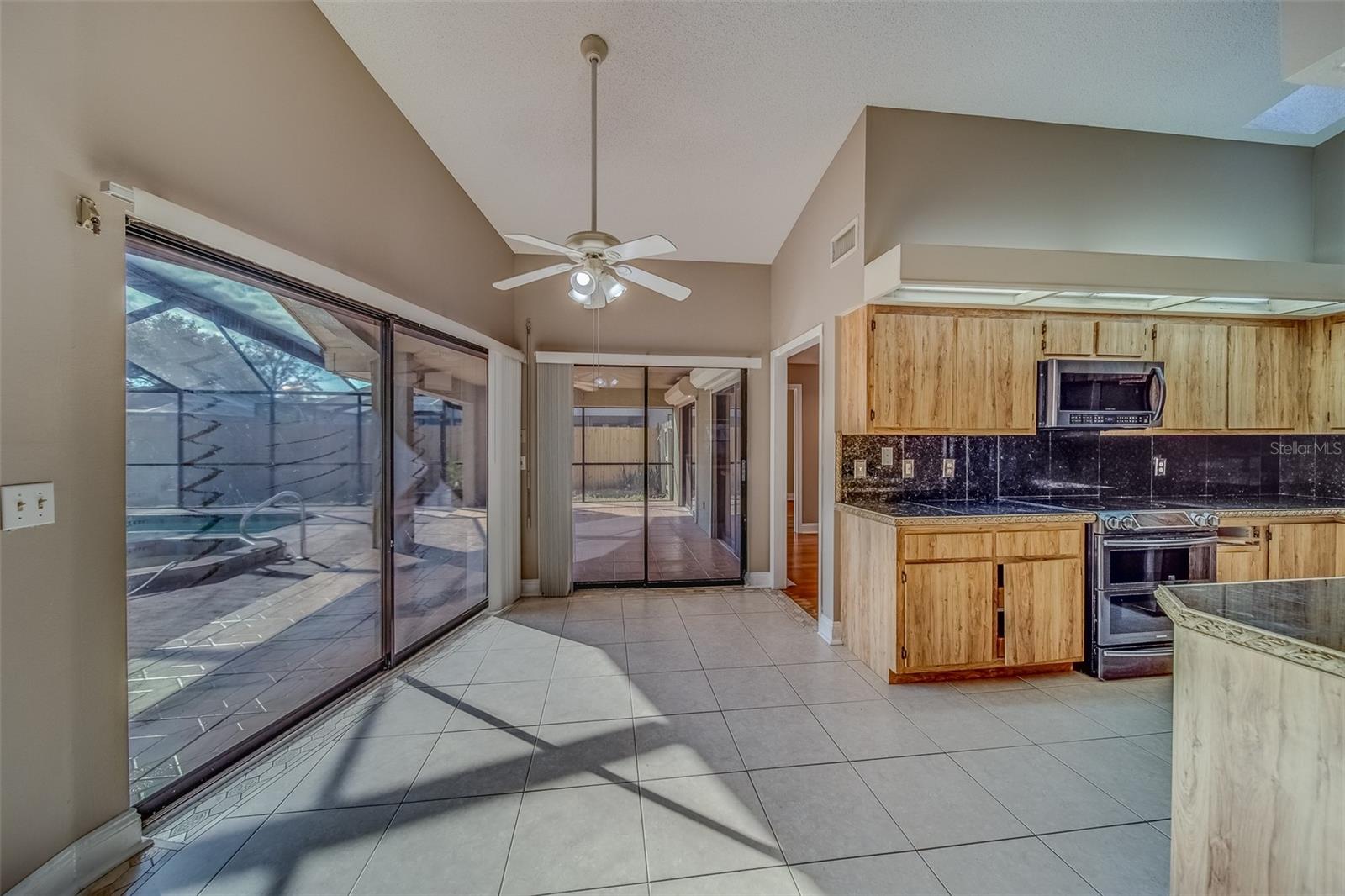 1112 WOODCREST AVE, SAFETY HARBOR, FL, 34695