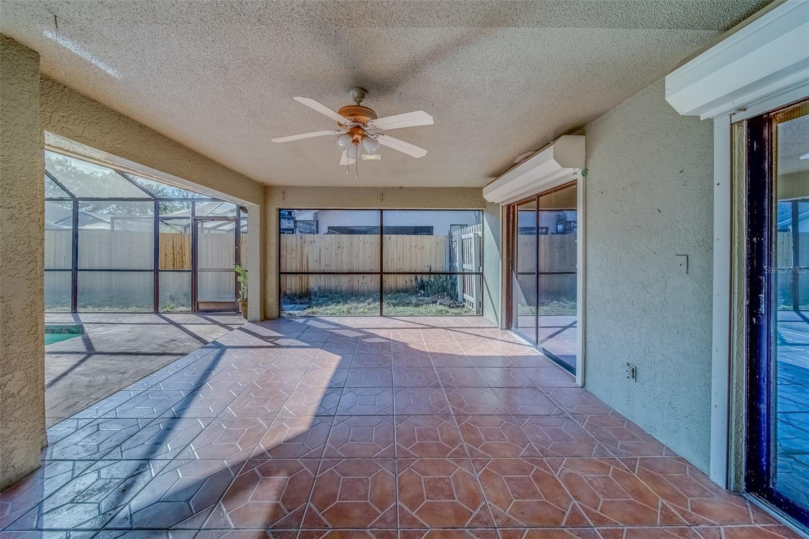 1112 WOODCREST AVE, SAFETY HARBOR, FL, 34695