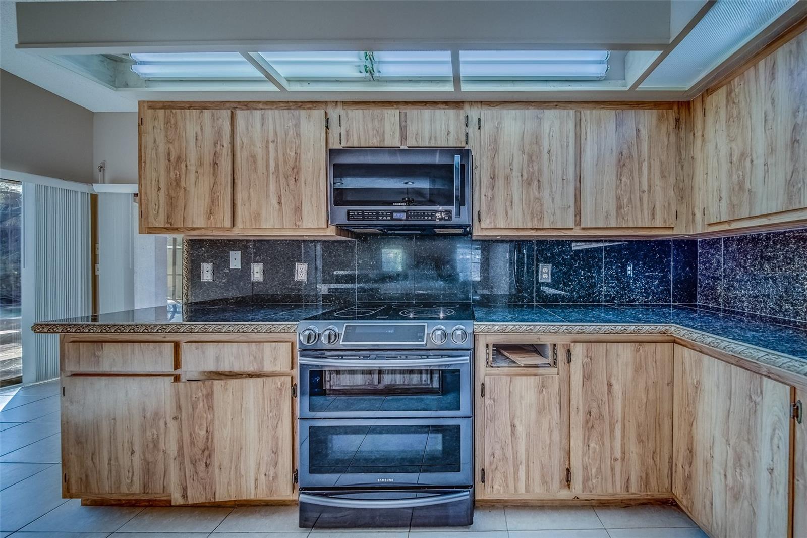 1112 WOODCREST AVE, SAFETY HARBOR, FL, 34695