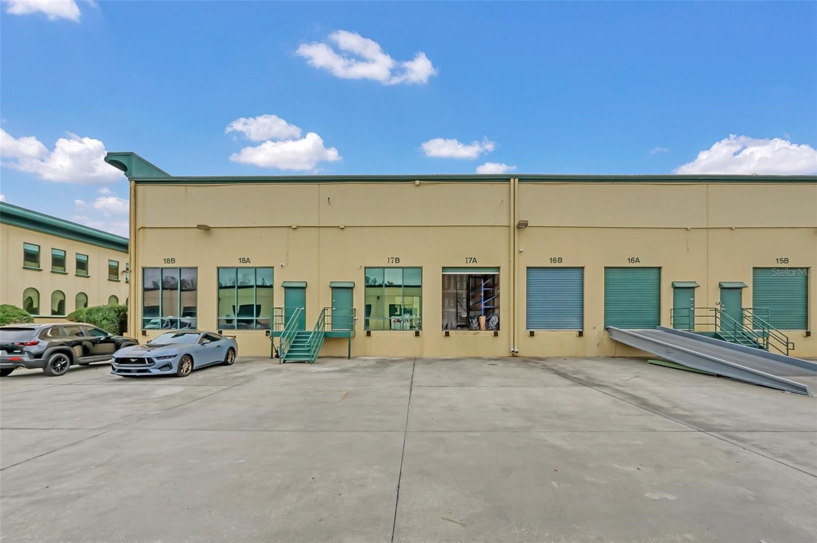6881 KINGSPOINTE PKWY #17, ORLANDO, FL, 32819