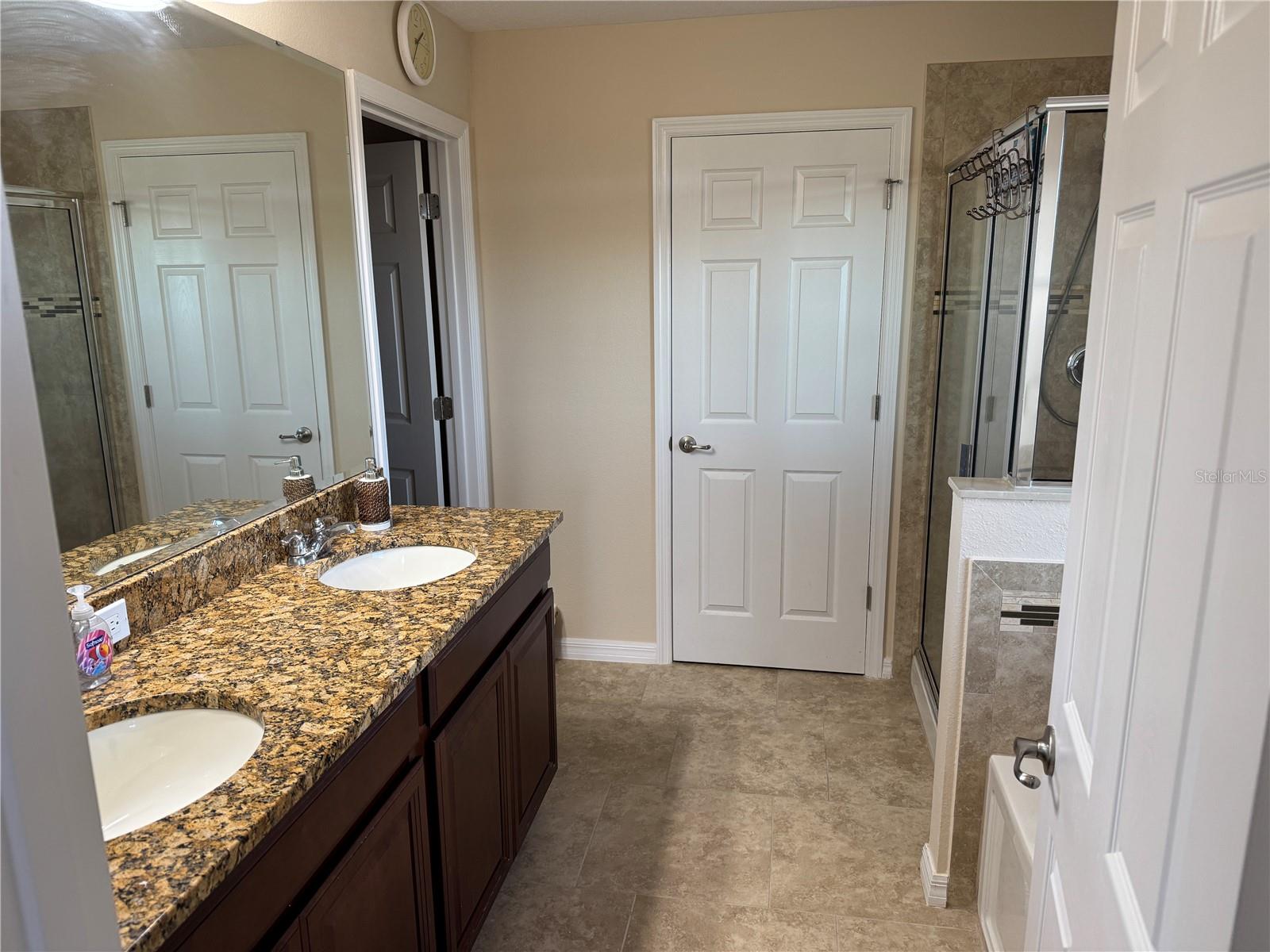 922 CAVAN DR, APOPKA, FL, 32703