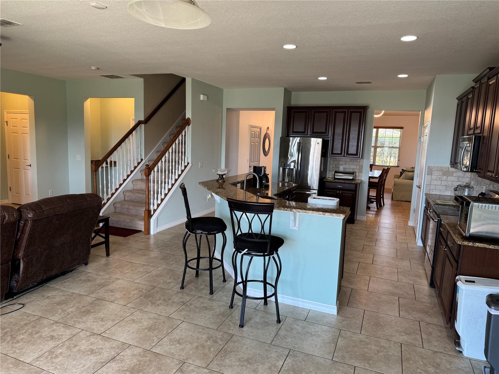 922 CAVAN DR, APOPKA, FL, 32703