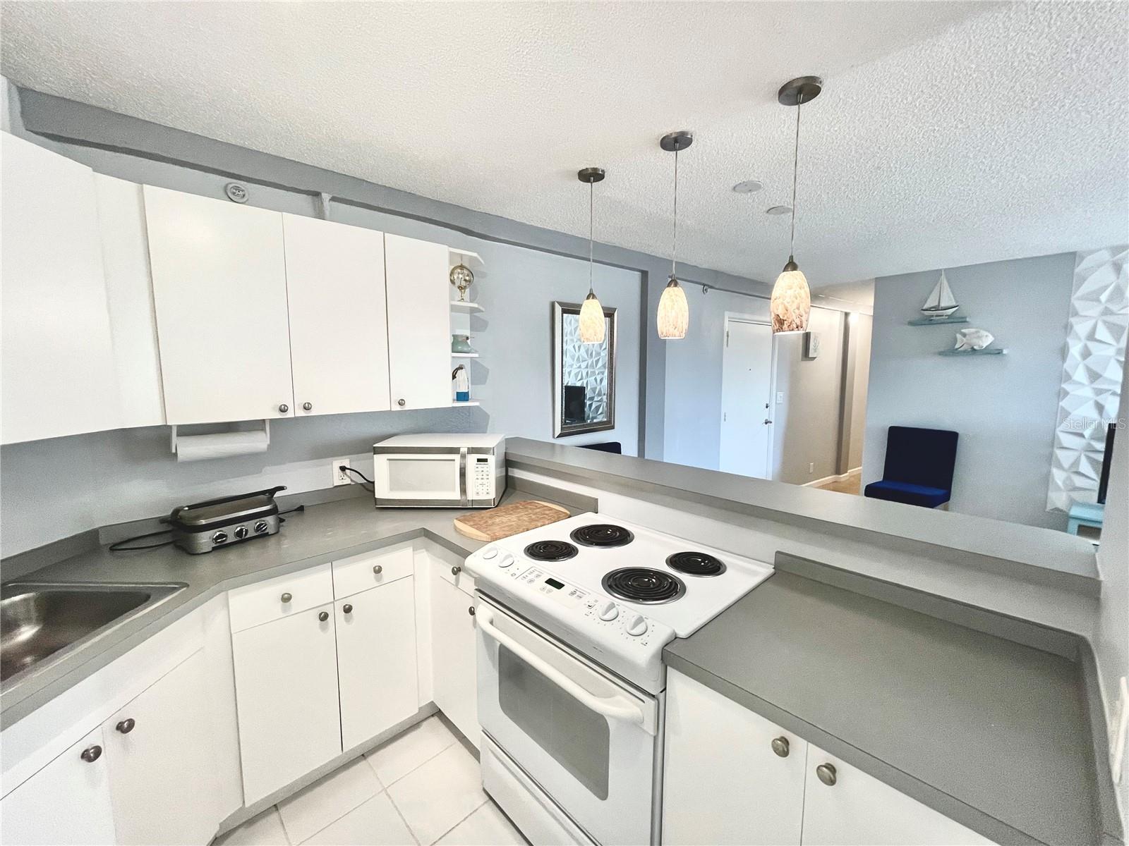 3315 58TH AVE S #304, ST PETERSBURG, FL, 33712