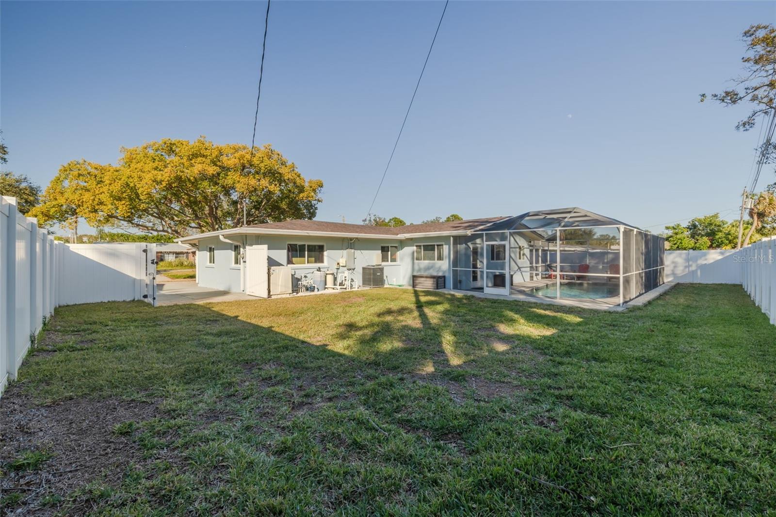 2308 VICTORY AVE, LARGO, FL, 33770
