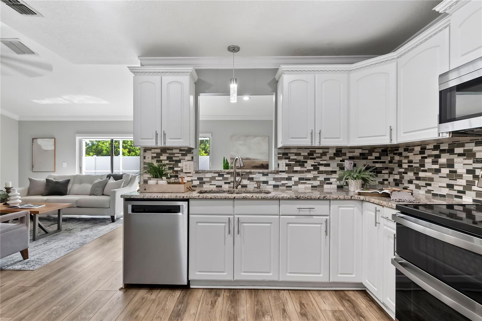 10079 83RD WAY, SEMINOLE, FL, 33777