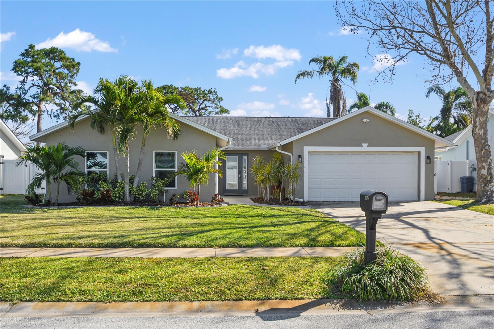 10079 83RD WAY, SEMINOLE, FL, 33777