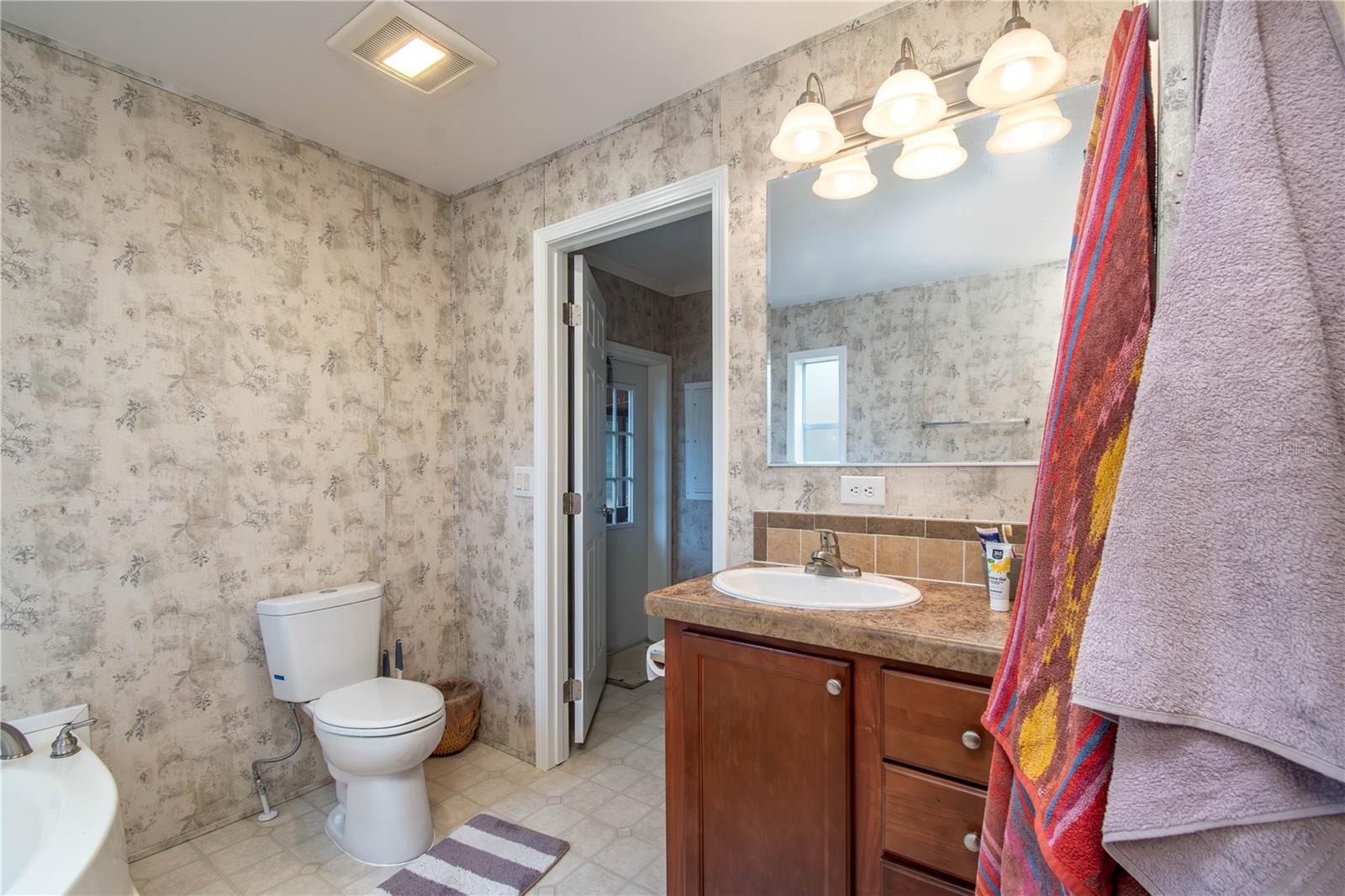 14040 NE 151 TER, FORT MC COY, FL, 32134