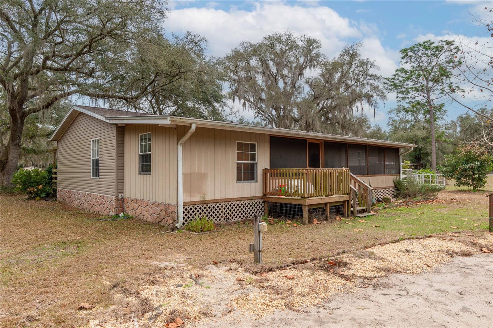 14040 NE 151 TER, FORT MC COY, FL, 32134
