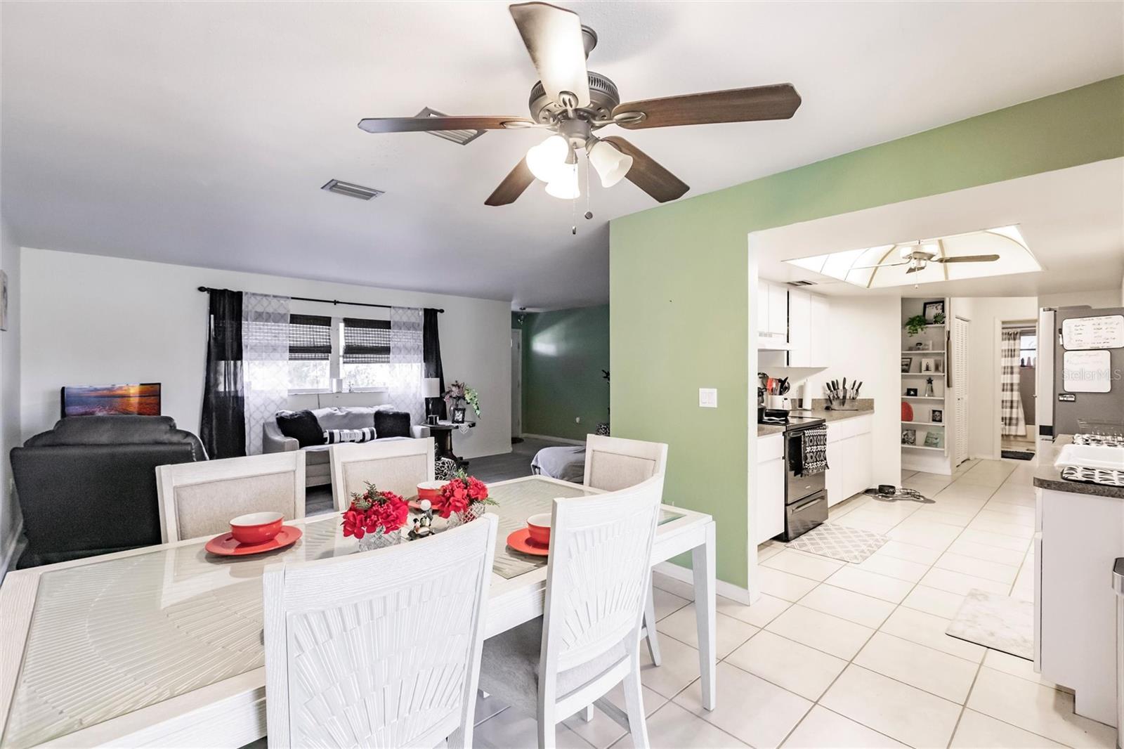 2455 PELLAM BLVD, PORT CHARLOTTE, FL, 33948