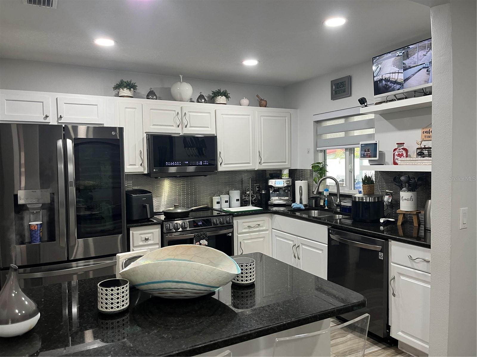 1202 W CAMELLIA DR, BRANDON, FL, 33510