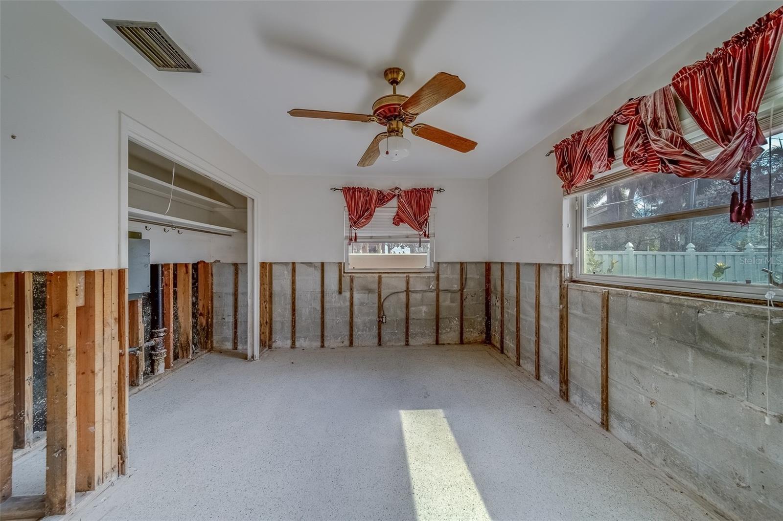 114 18TH ST, BELLEAIR BEACH, FL, 33786