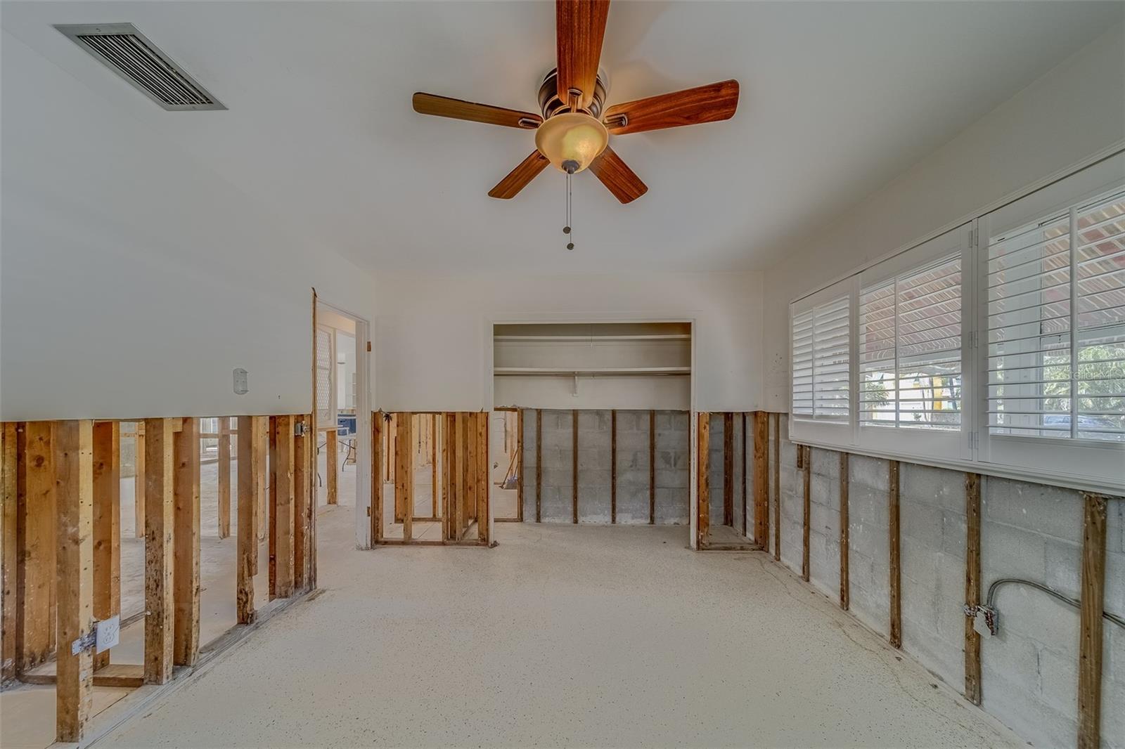 114 18TH ST, BELLEAIR BEACH, FL, 33786