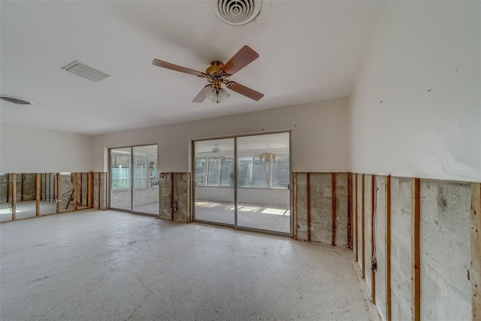 114 18TH ST, BELLEAIR BEACH, FL, 33786