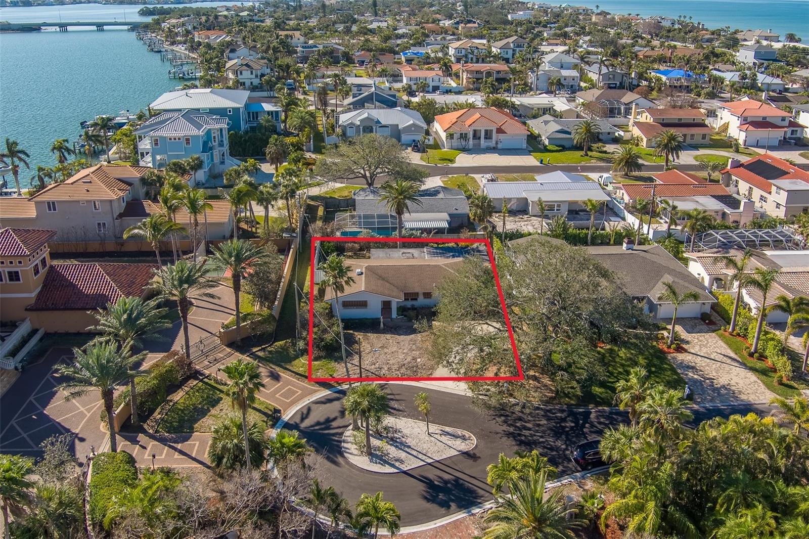 114 18TH ST, BELLEAIR BEACH, FL, 33786