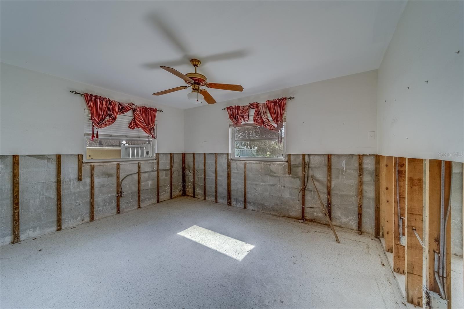 114 18TH ST, BELLEAIR BEACH, FL, 33786