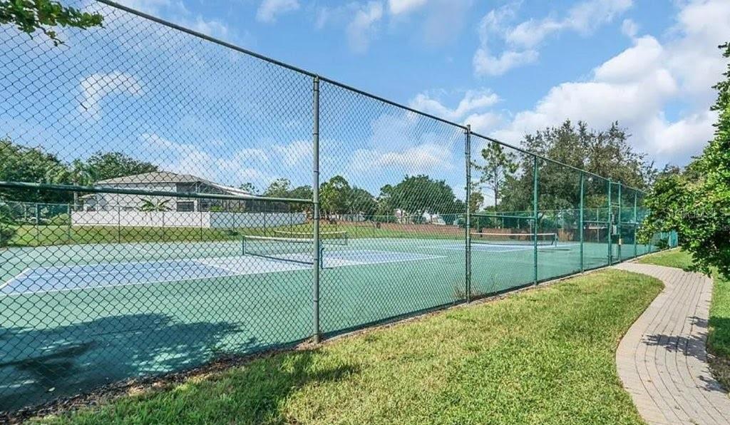 1111 KNIGHTSBRIDGE CIR, DAVENPORT, FL, 33896
