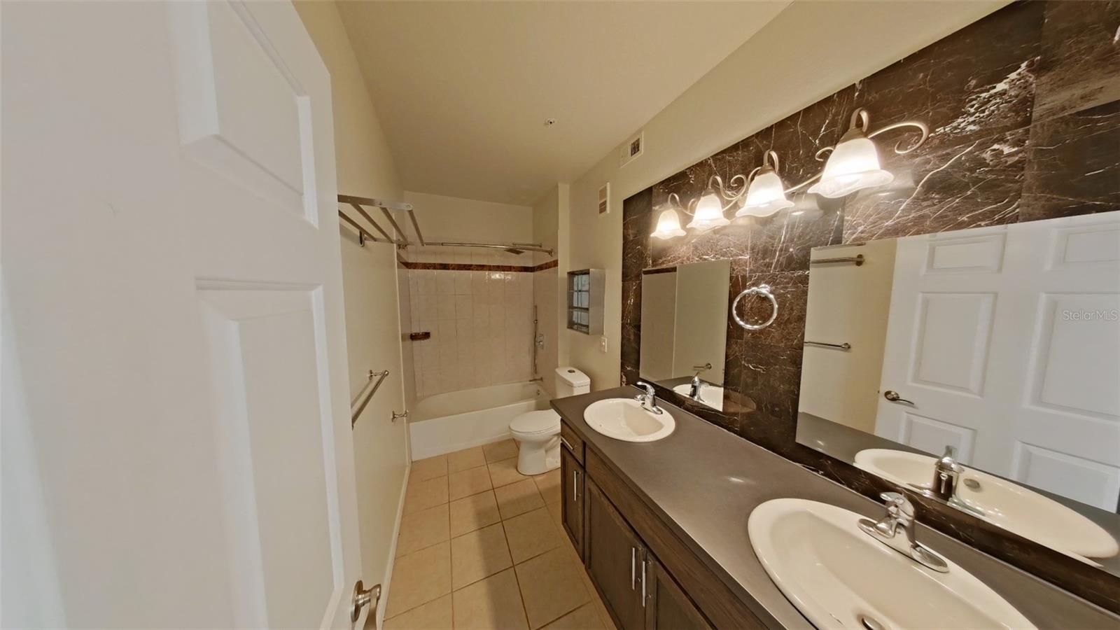 2544 ROBERT TRENT JONES DR #811, ORLANDO, FL, 32835
