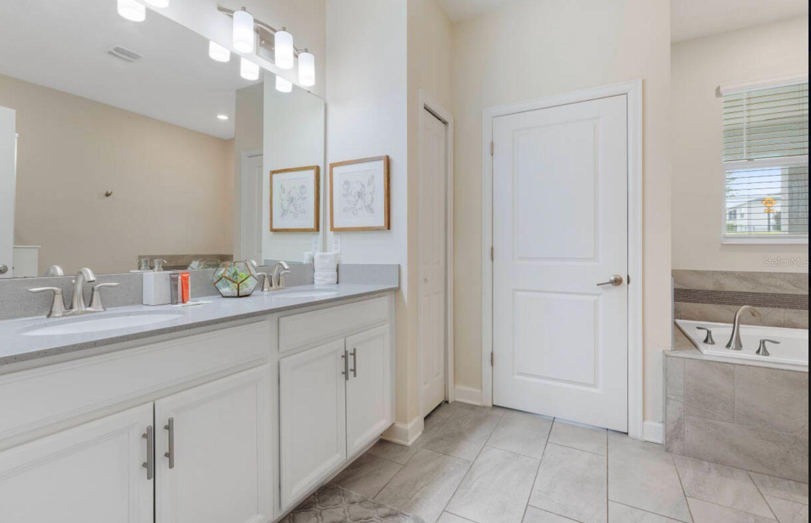 8828 CRUDEN BAY CT, DAVENPORT, FL, 33896