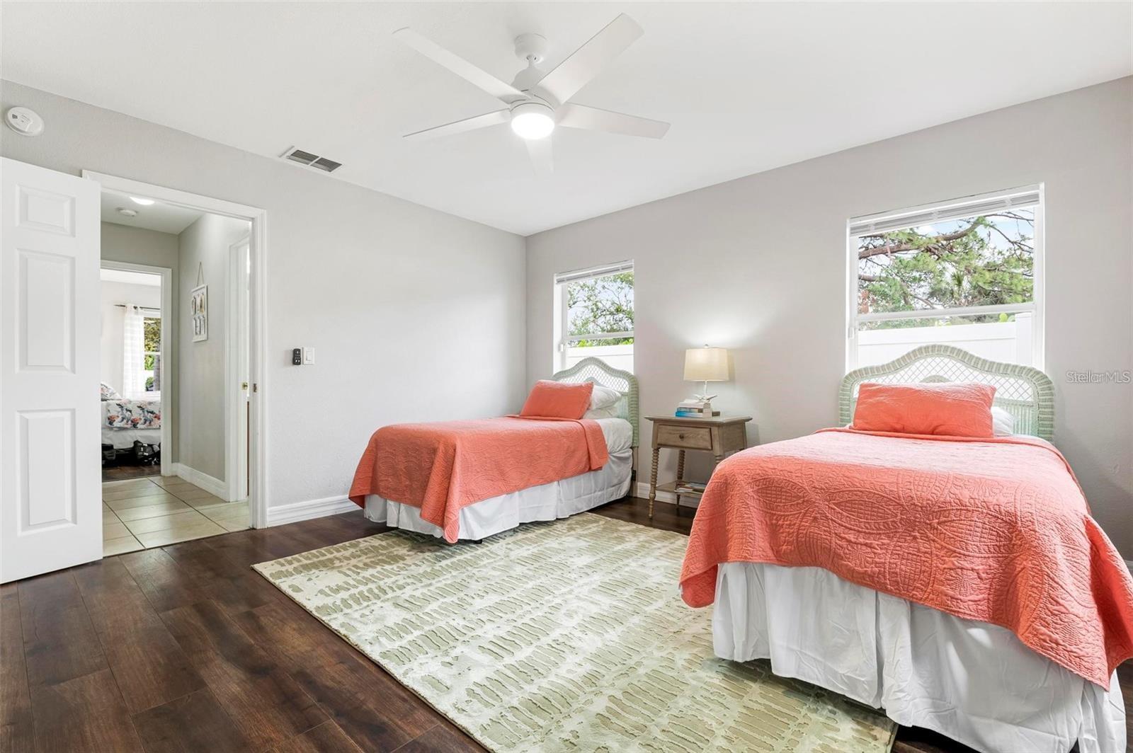 2202 HYDE PARK ST, SARASOTA, FL, 34239