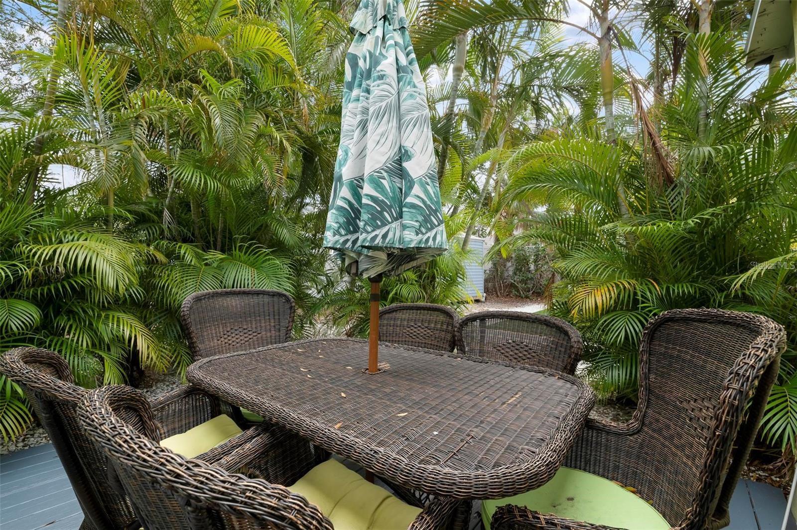 2202 HYDE PARK ST, SARASOTA, FL, 34239
