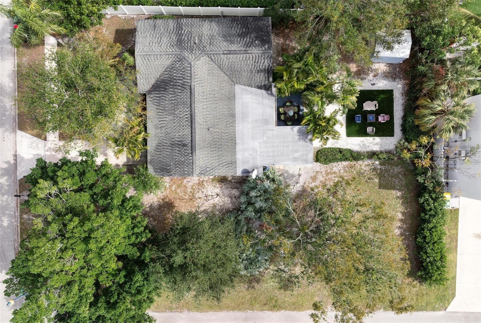 2202 HYDE PARK ST, SARASOTA, FL, 34239