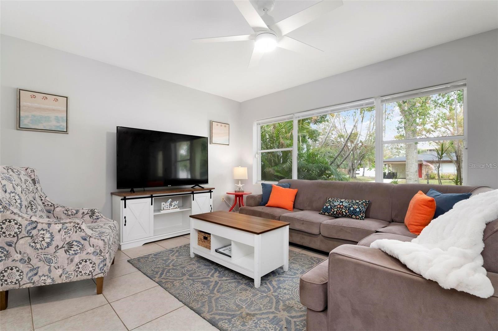 2202 HYDE PARK ST, SARASOTA, FL, 34239