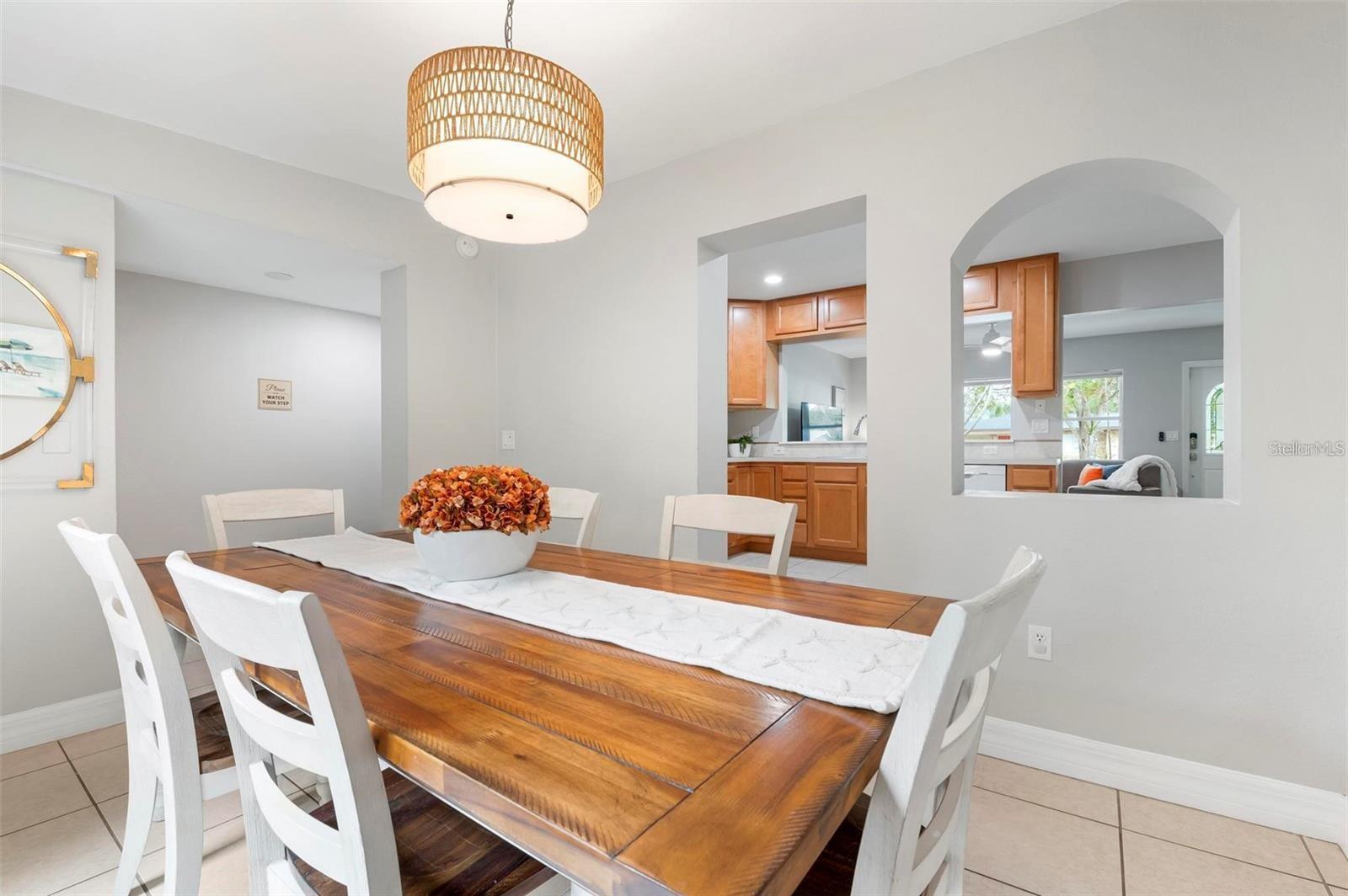 2202 HYDE PARK ST, SARASOTA, FL, 34239