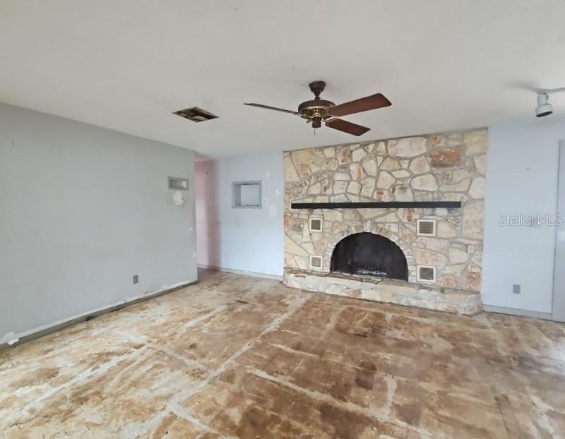 6692 17TH WAY N, ST PETERSBURG, FL, 33702
