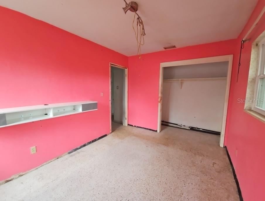 6692 17TH WAY N, ST PETERSBURG, FL, 33702