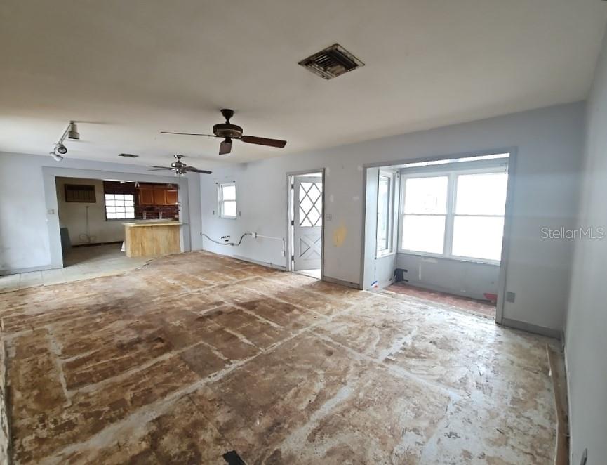 6692 17TH WAY N, ST PETERSBURG, FL, 33702