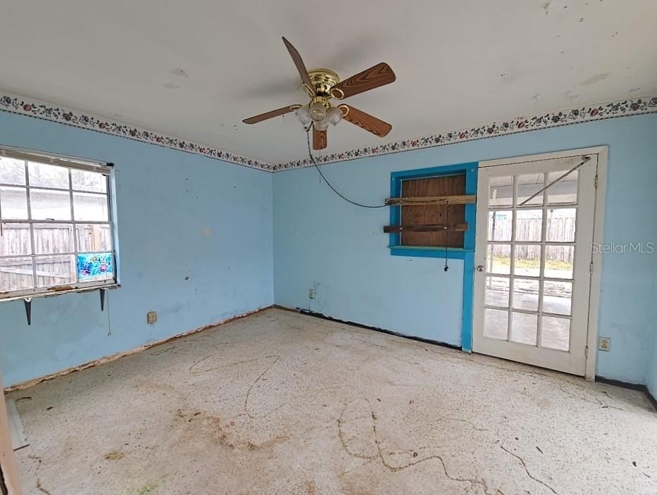 6692 17TH WAY N, ST PETERSBURG, FL, 33702