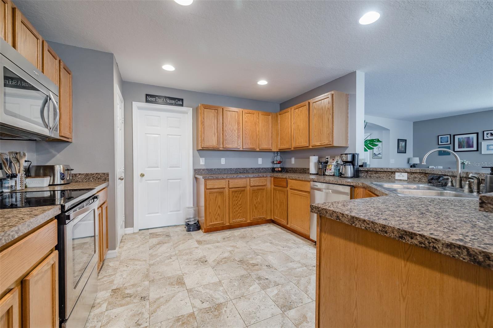 7440 DRAGON FLY LOOP, GIBSONTON, FL, 33534