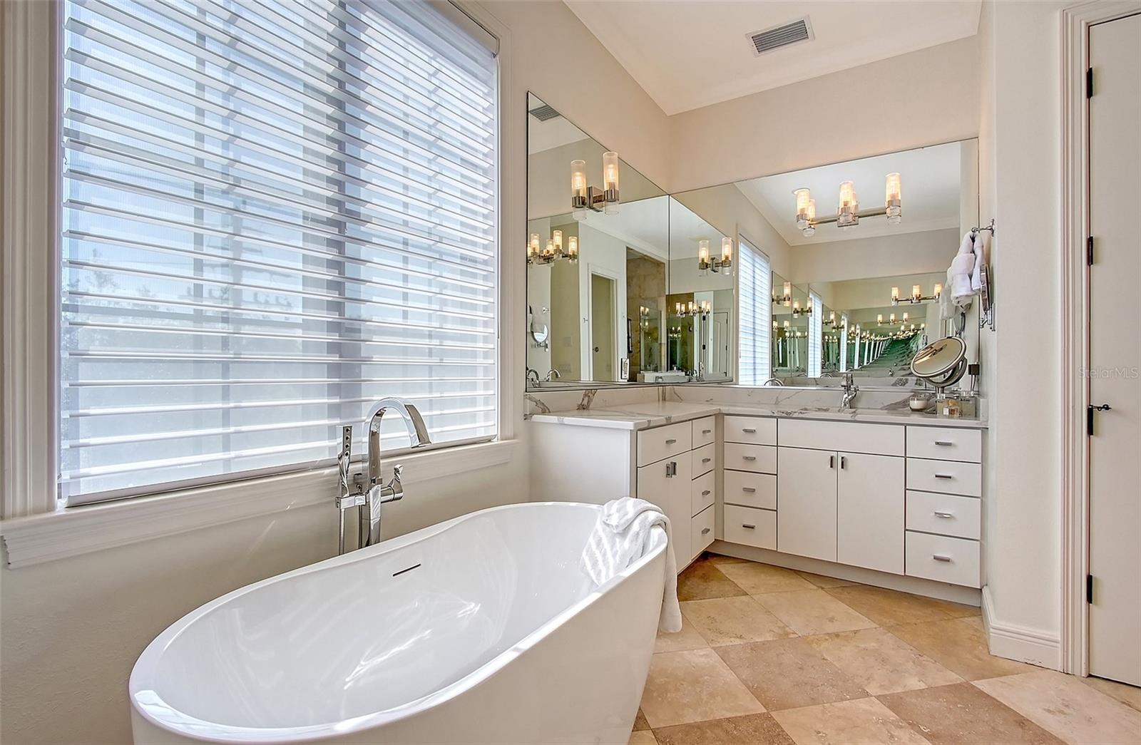 1529 OAK ST, SARASOTA, FL, 34236