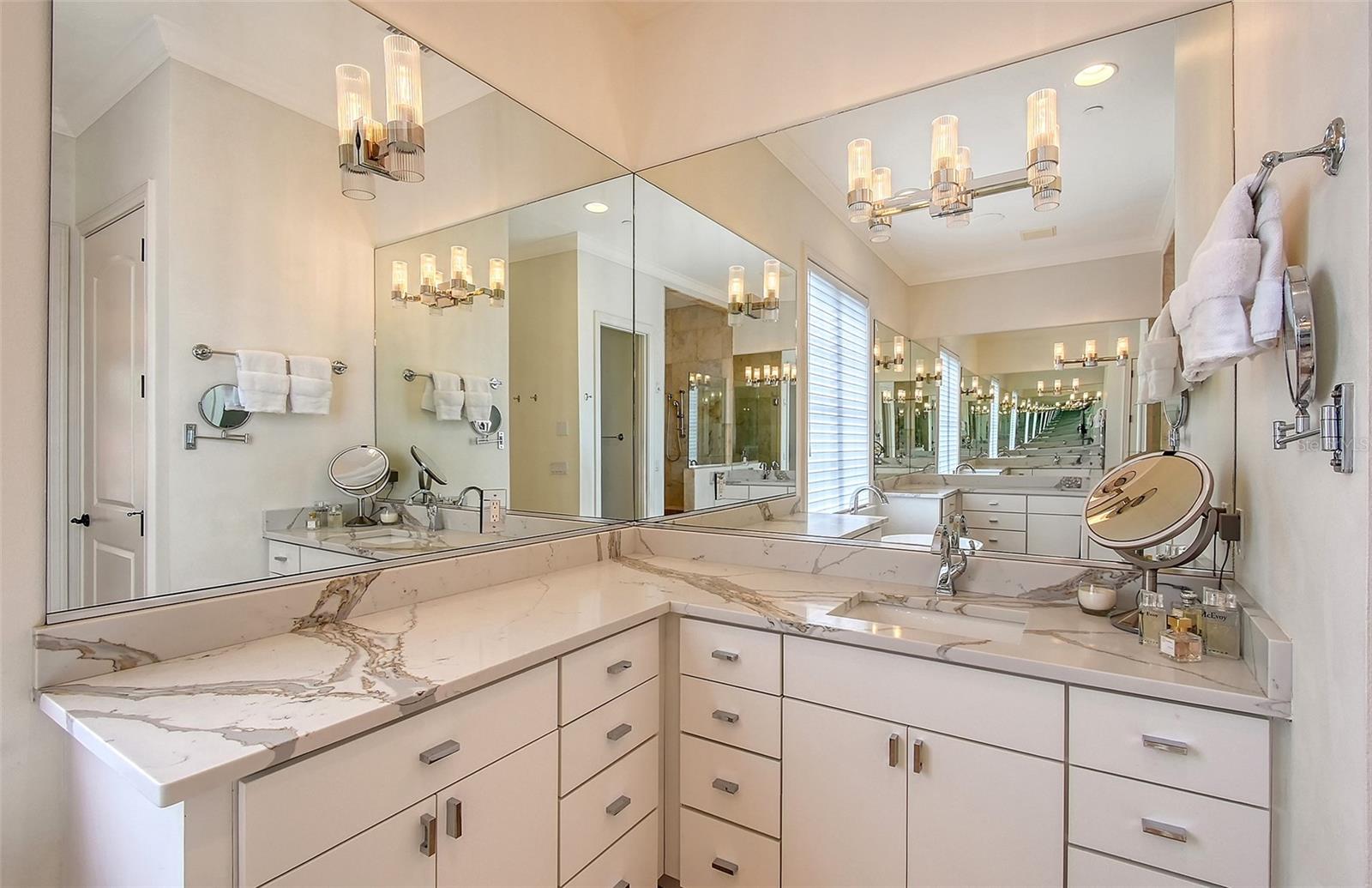 1529 OAK ST, SARASOTA, FL, 34236