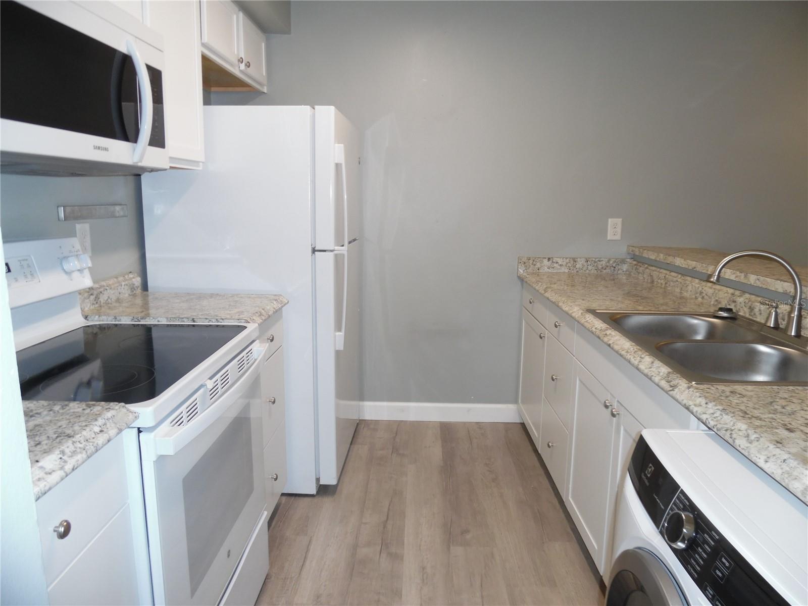 723 PERKINS ST #104, LEESBURG, FL, 34748