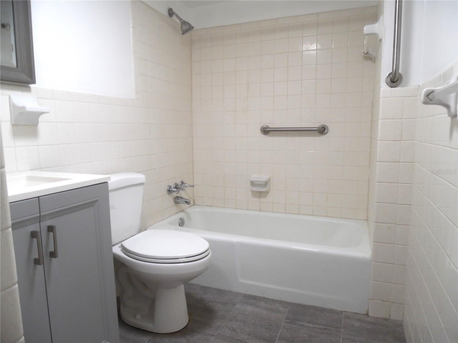 723 PERKINS ST #104, LEESBURG, FL, 34748