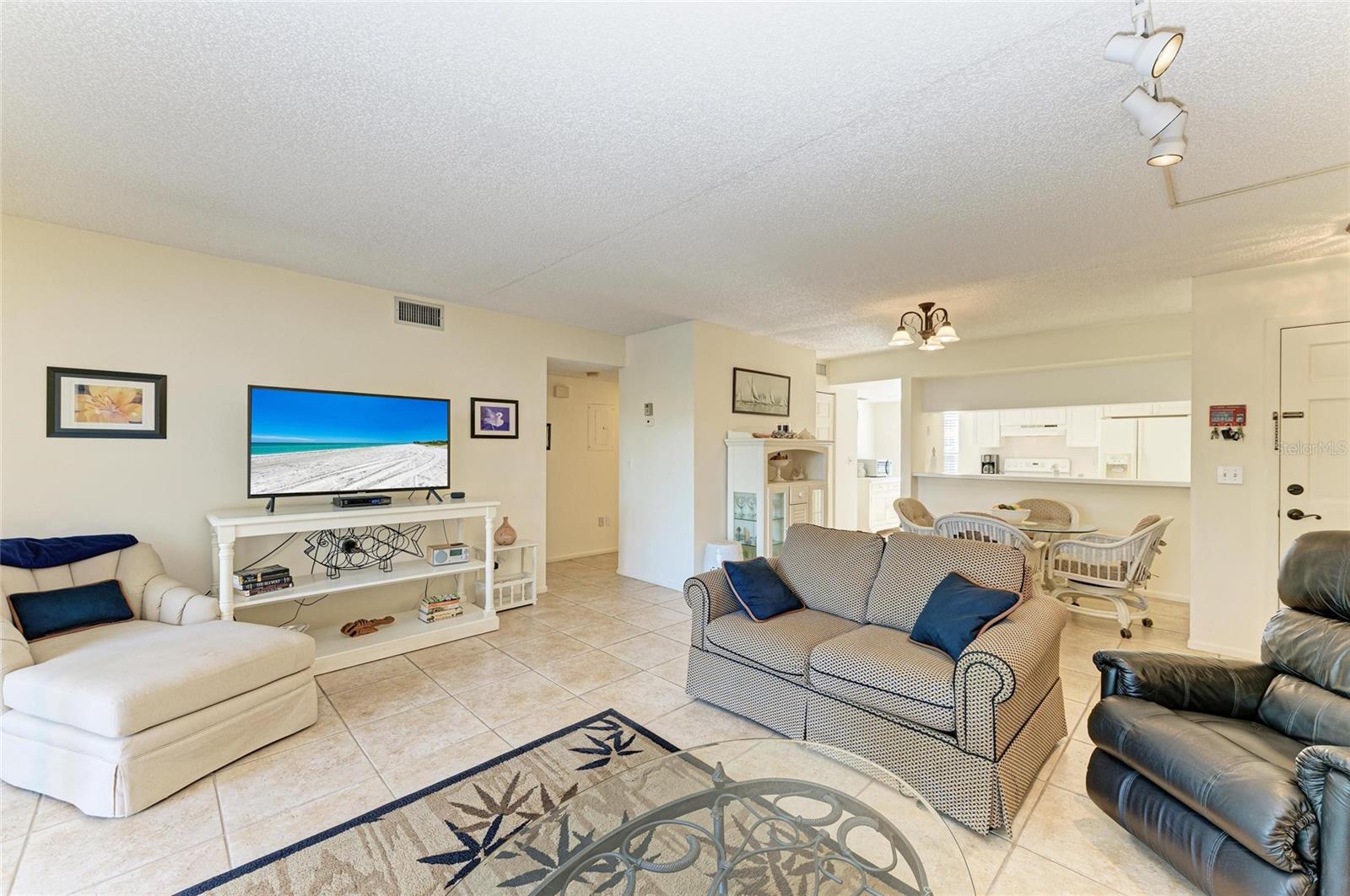 3810 W 75TH ST #101, BRADENTON, FL, 34209