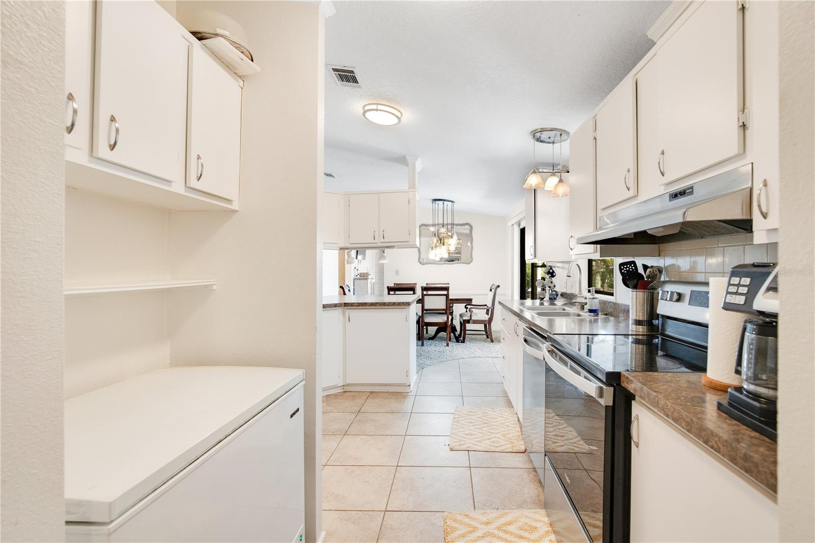 24812 BARTRAM RD, ASTOR, FL, 32102