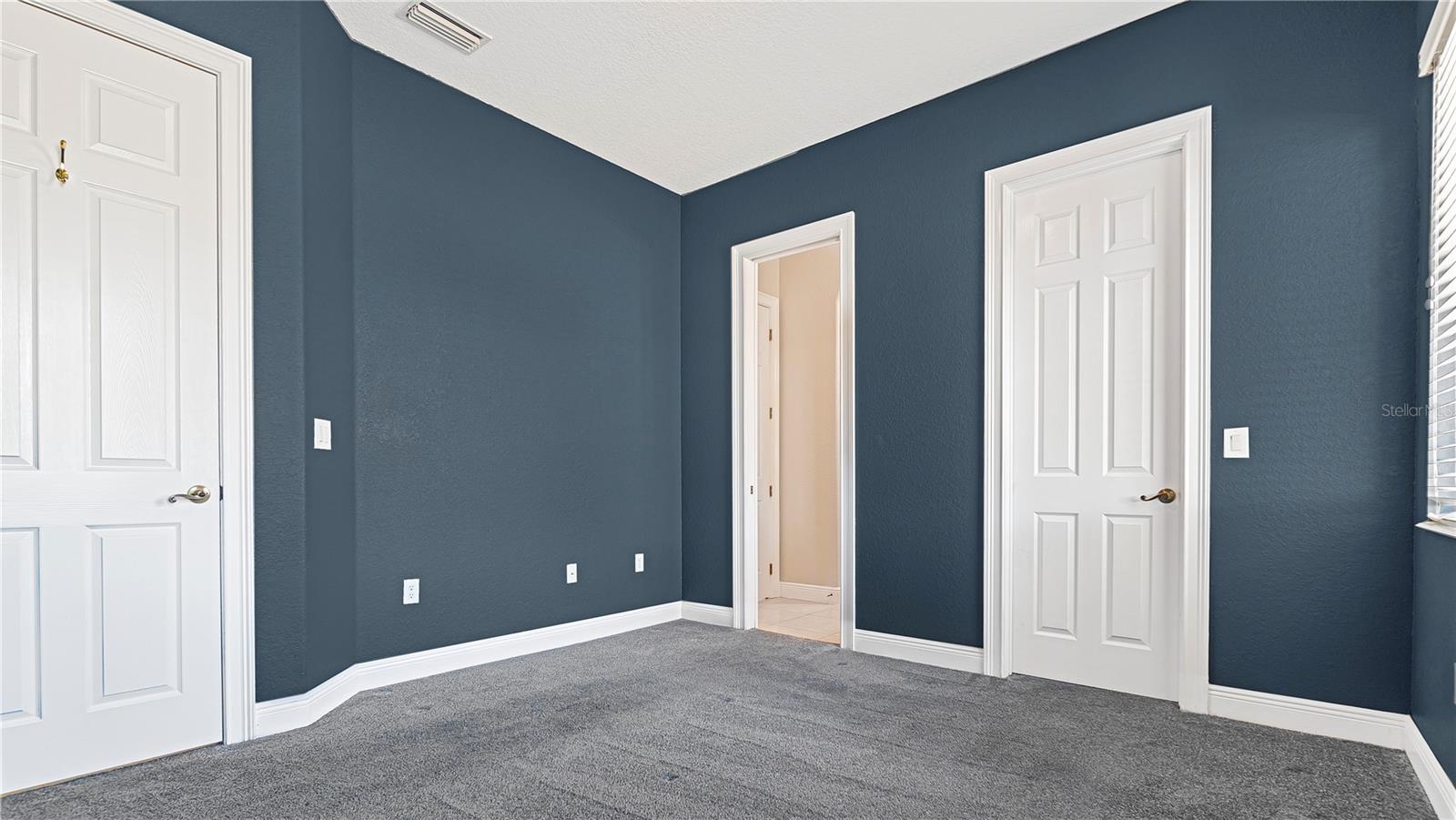 5400 EMERALD BAY LN, LADY LAKE, FL, 32159