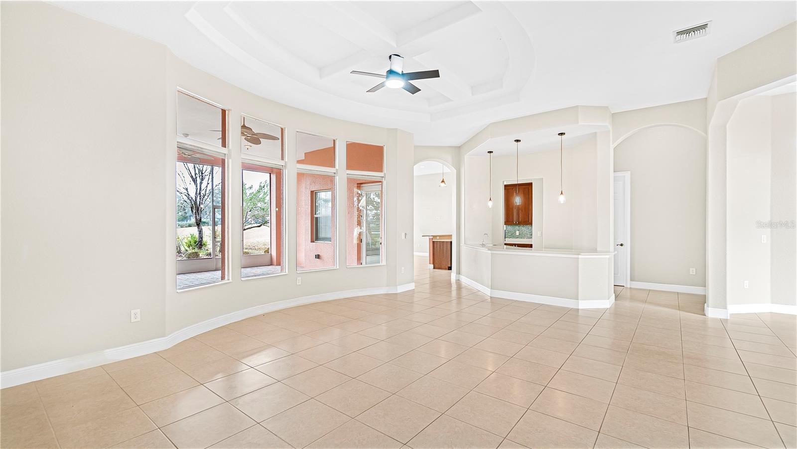 5400 EMERALD BAY LN, LADY LAKE, FL, 32159