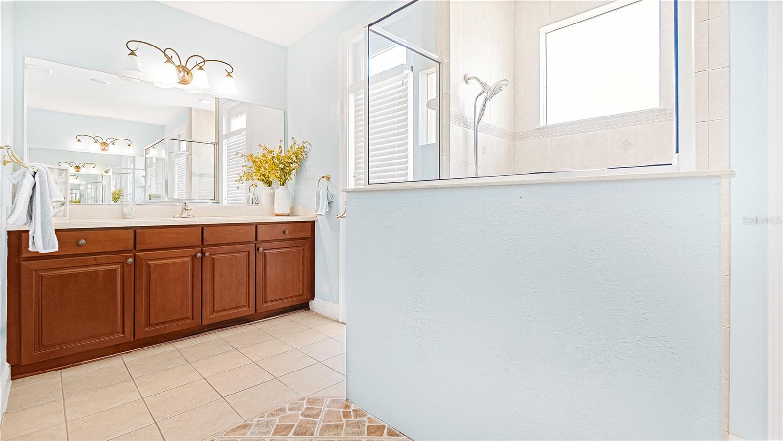 5400 EMERALD BAY LN, LADY LAKE, FL, 32159