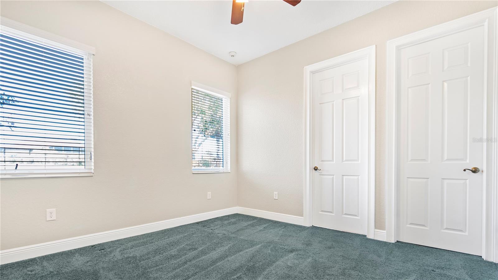 5400 EMERALD BAY LN, LADY LAKE, FL, 32159
