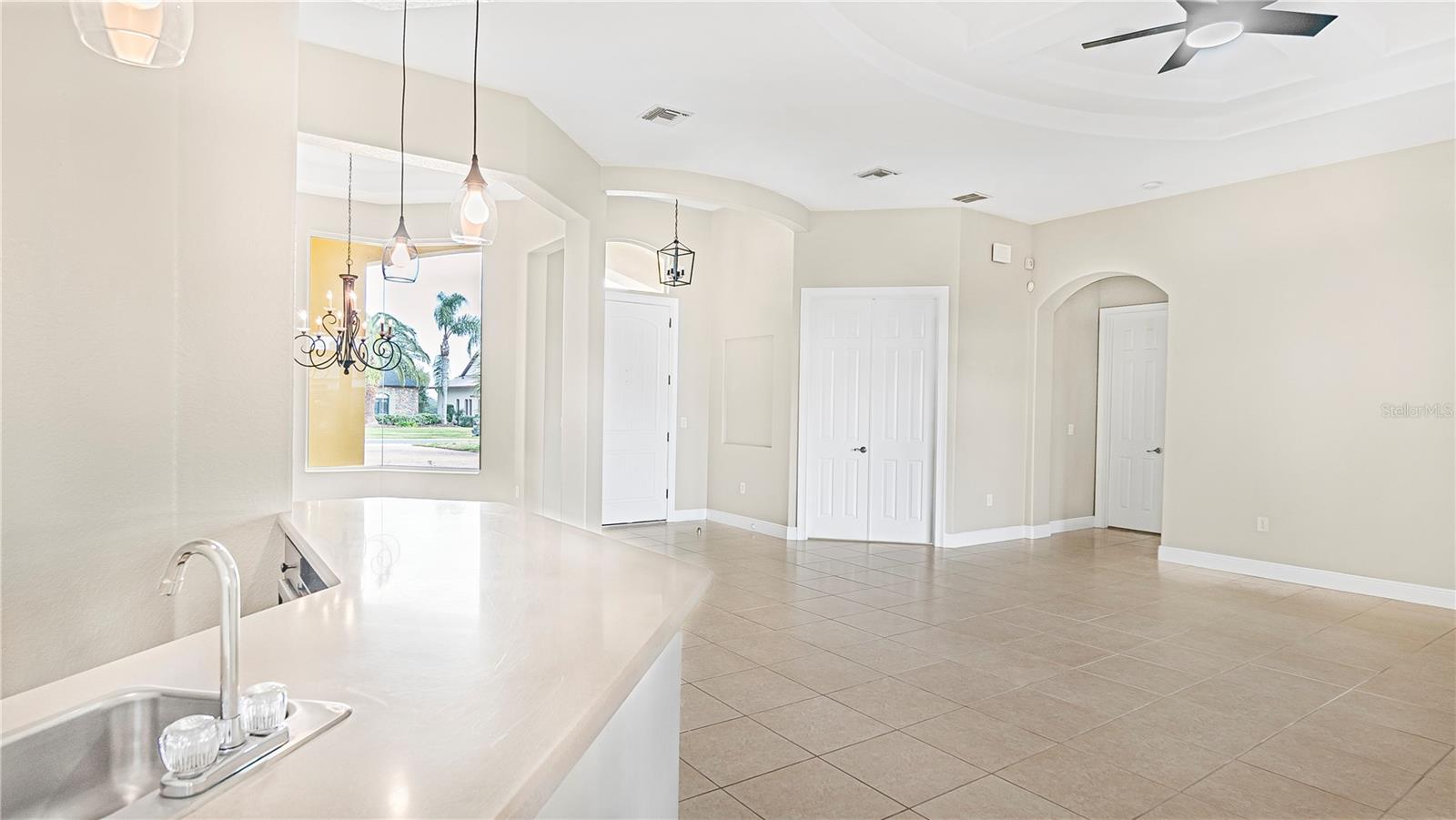5400 EMERALD BAY LN, LADY LAKE, FL, 32159