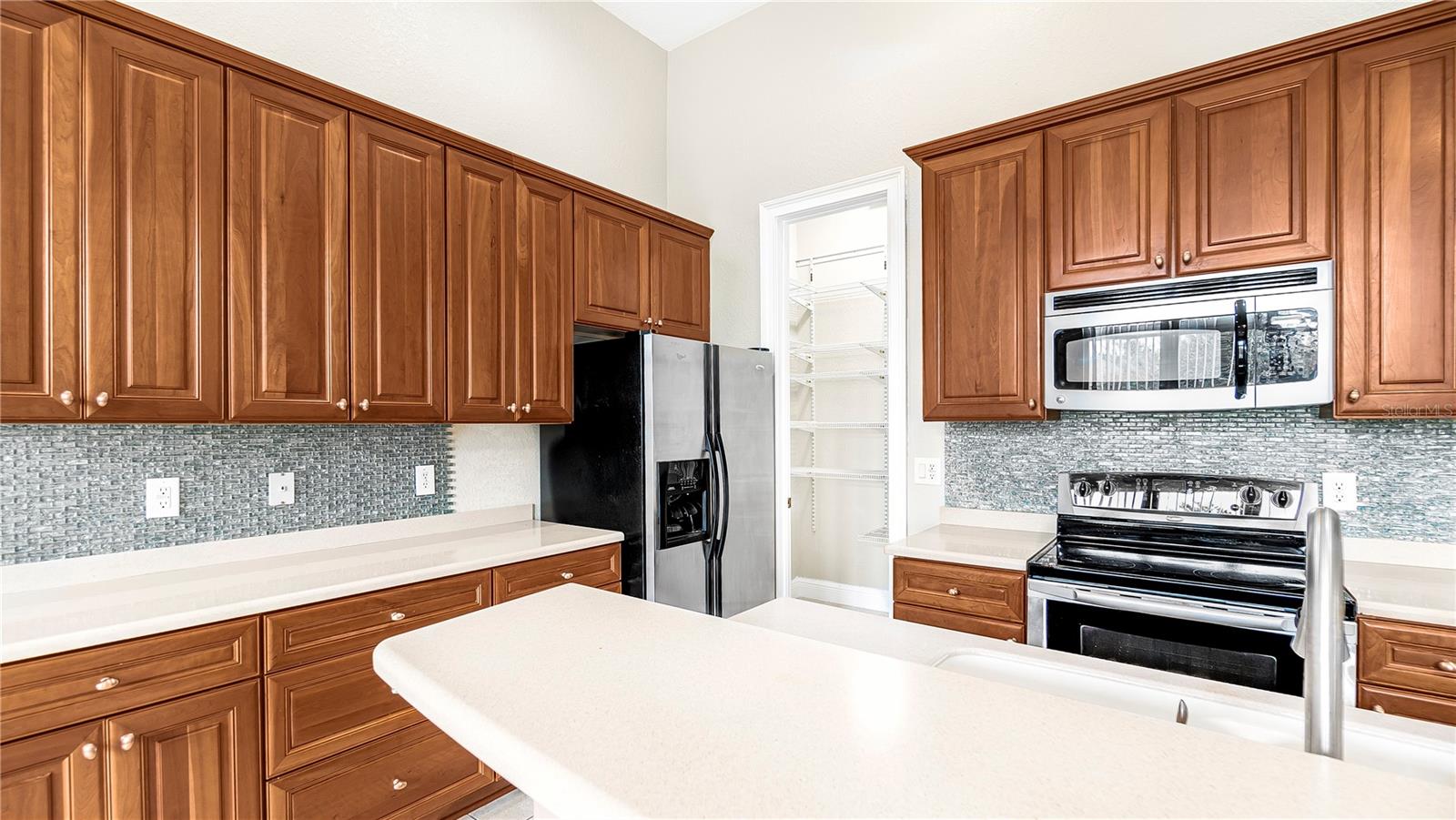 5400 EMERALD BAY LN, LADY LAKE, FL, 32159
