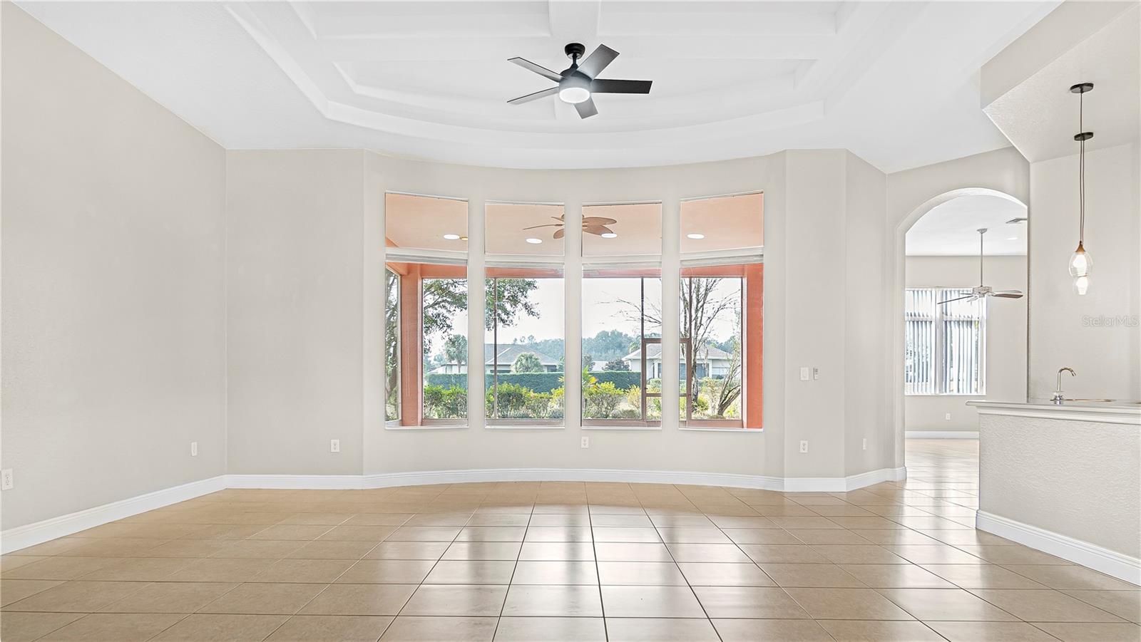 5400 EMERALD BAY LN, LADY LAKE, FL, 32159