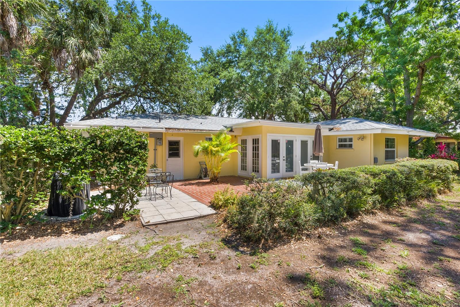 1870 JASMINE DR, SARASOTA, FL, 34239