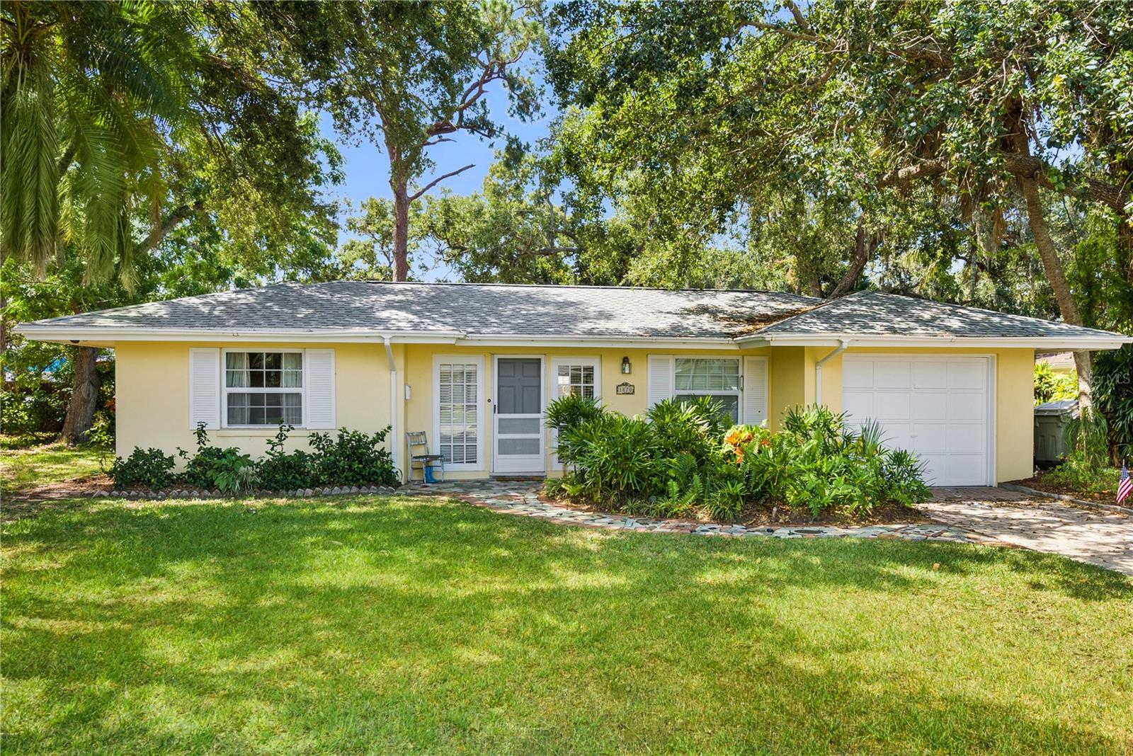 1870 JASMINE DR, SARASOTA, FL, 34239
