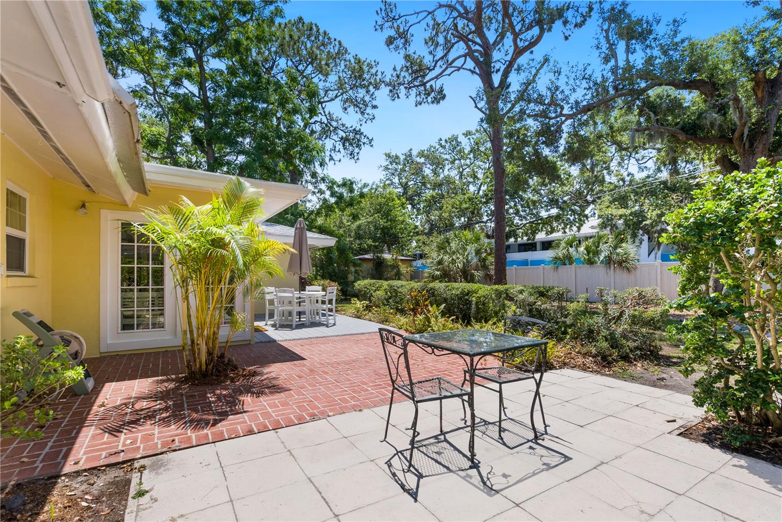 1870 JASMINE DR, SARASOTA, FL, 34239