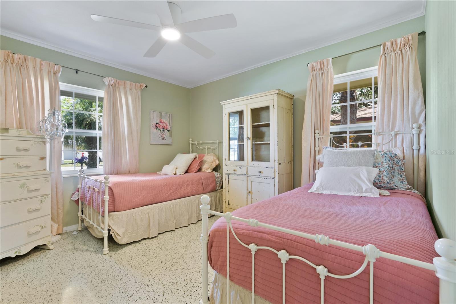 1870 JASMINE DR, SARASOTA, FL, 34239
